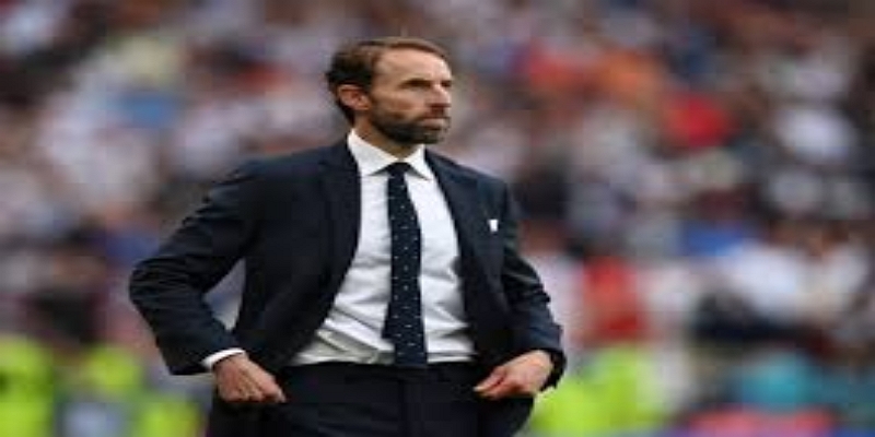 防线大调整：马奎尔出局与AG百家乐防守稳定性分析 - AG百家乐