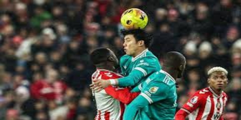 争议判罚引发连锁反应-AG百家乐